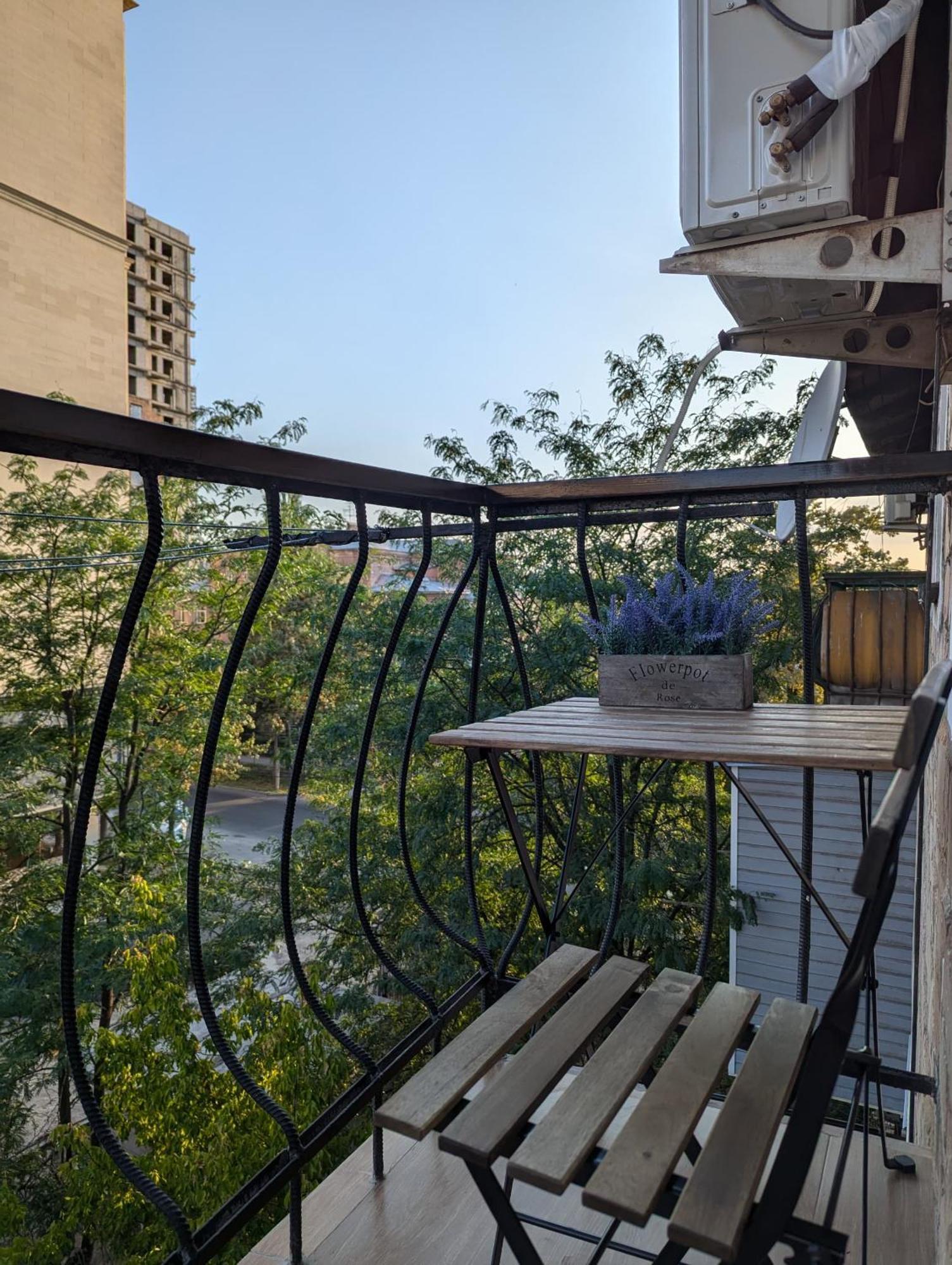 Moonflower Residence 4645 Bishkek Bagian luar foto