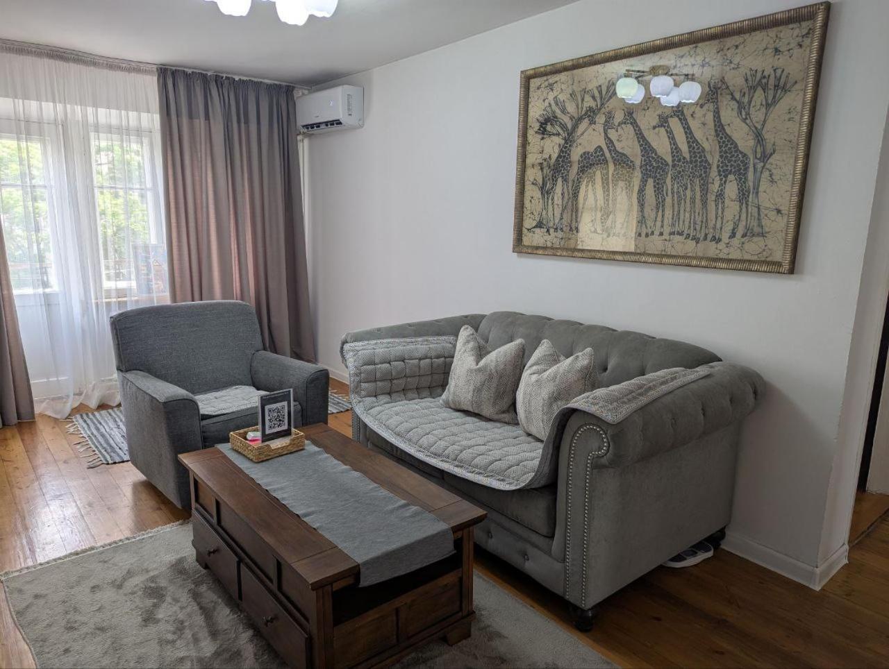 Moonflower Residence 4645 Bishkek Bagian luar foto